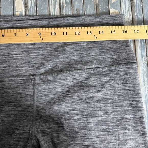Lululemon Align Pant 28" Size 14 Heathered Black Lightweight Leggings - Picture 6 of 9